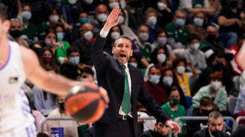 Ibon Navarro, en el banquillo de Unicaja