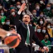 Ibon Navarro, en el banquillo de Unicaja Ibon Navarro, en el banquillo de Unicaja
