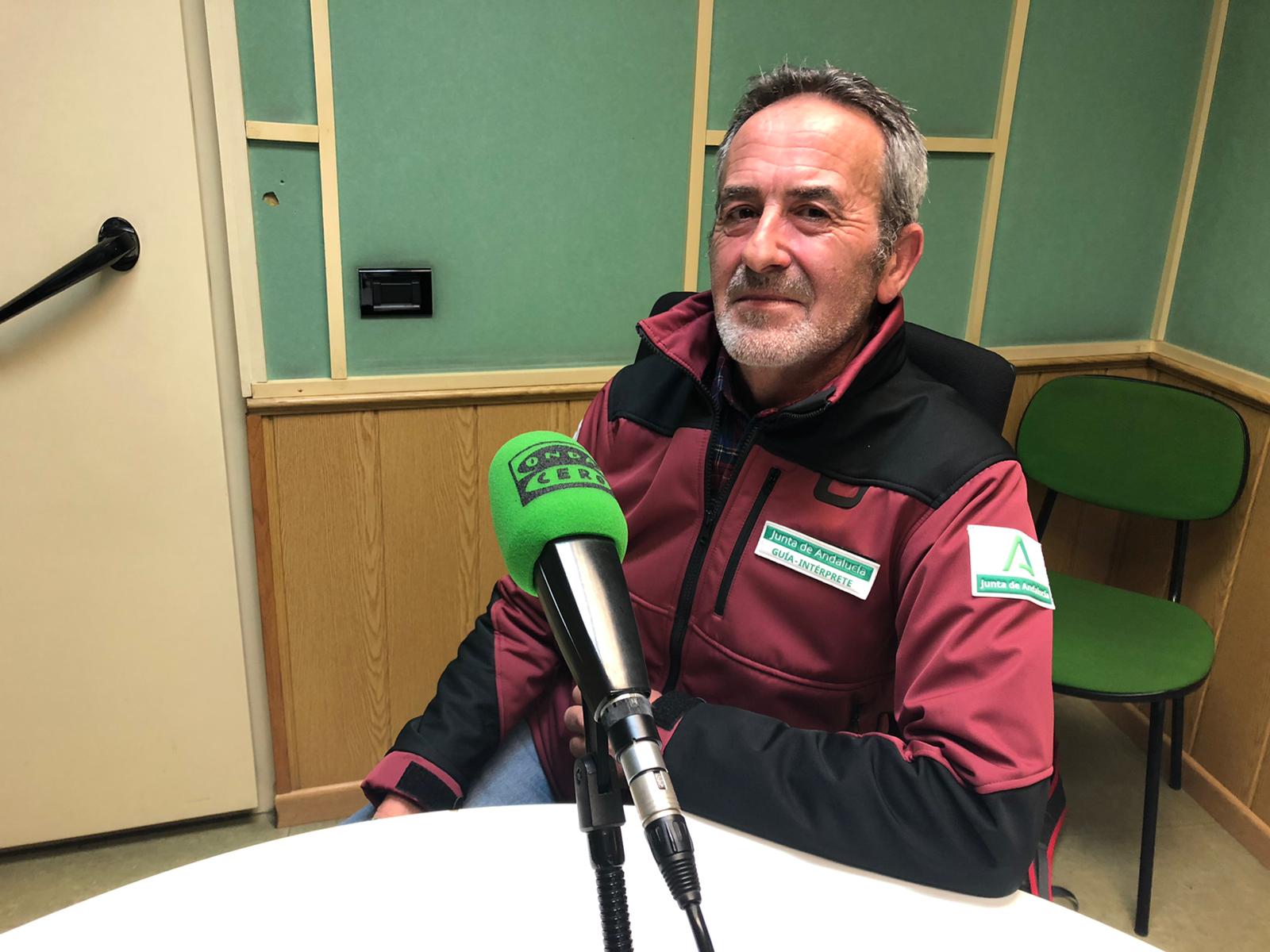 Antonio Ramos: "Todo el mundo quiere tener contacto con la naturaleza tras la pandemia y ahora es fundamental la concienciación para cuidar los senderos" Antonio Ramos: "Todo el mundo quiere tener contacto con la naturaleza tras la pandemia y ahora es fundamental la concienciación para cuidar los senderos"