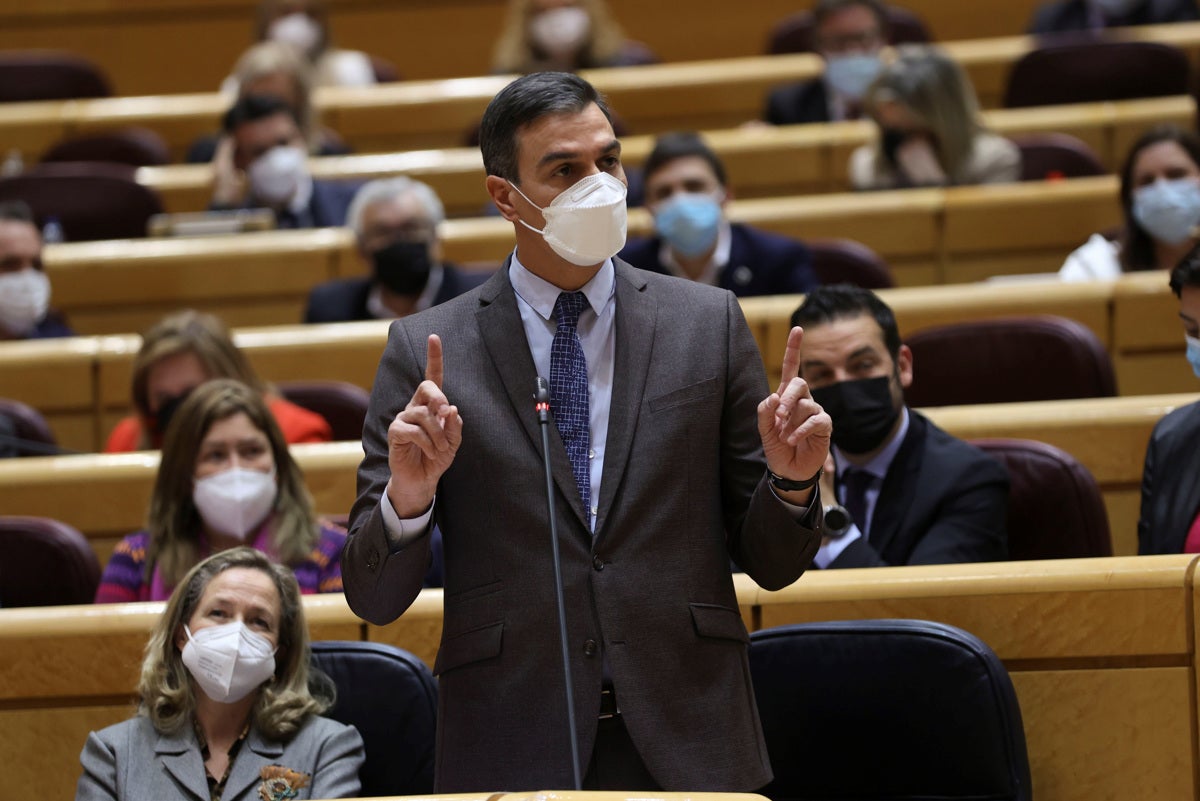 Pedro Sánchez pide al PP que rompa con Vox en otras CCAA si quiere la abstención del PSOE en Castilla y León Pedro Sánchez pide al PP que rompa con Vox en otras CCAA si quiere la abstención del PSOE en Castilla y León