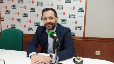 Manuel Carmona en los estudios de Onda Cero Manuel Carmona en los estudios de Onda Cero