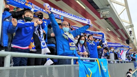 Aficionados del Real Oviedo en Lezama