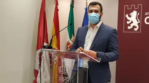 El Ayuntamiento de Cáceres contrata a abogados medioambientales para temas como las fotovoltaicas o la mina de litio El Ayuntamiento de Cáceres contrata a abogados medioambientales para temas como las fotovoltaicas o la mina de litio