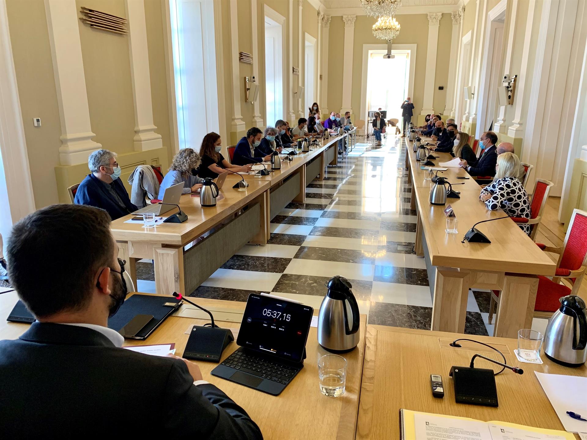 Comienza la tramitación de los presupuestos 2002 del ayuntamiento de Cáceres Comienza la tramitación de los presupuestos 2002 del ayuntamiento de Cáceres