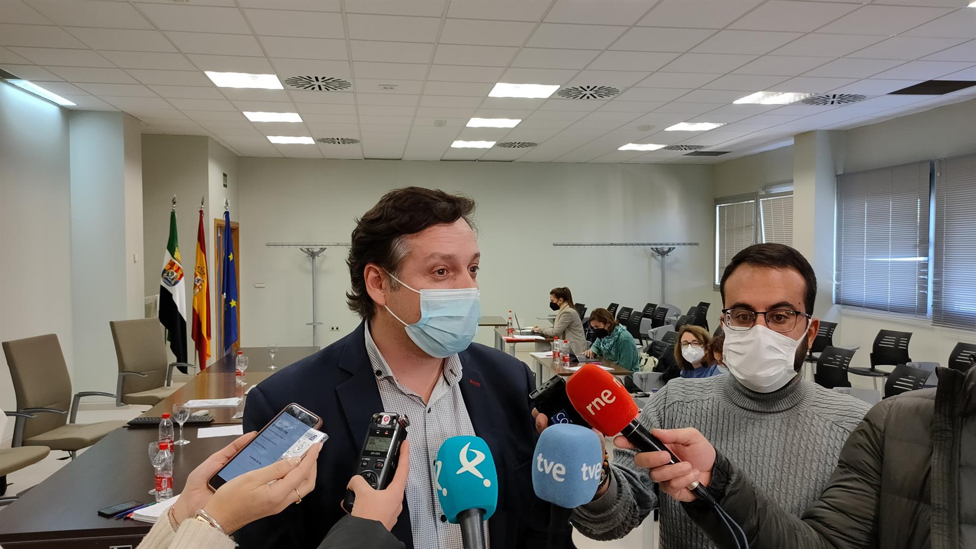 Educación no permitirá aplazar las oposiciones para los positivos de Covid debido a su procedimiento "tan ágil" Educación no permitirá aplazar las oposiciones para los positivos de Covid debido a su procedimiento "tan ágil"