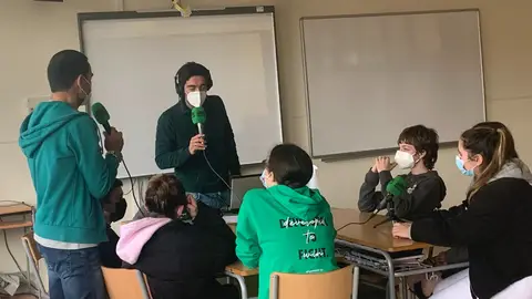 Tertulia jóvenes Tertulia jóvenes