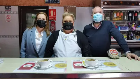 Bares, restaurantes, carnicerías y comidas para llevar ya cuentan con el distintivo original 'la Pelota de Benejúzar' pelota benejuzar