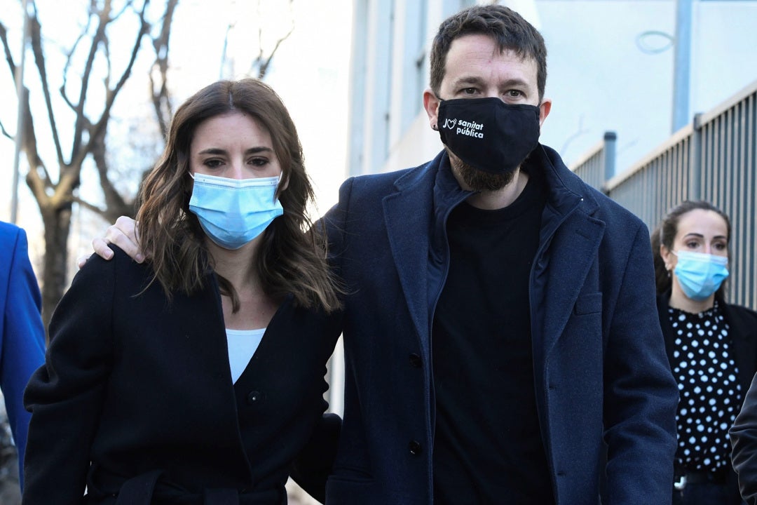 El juez absuelve al acusado de acosar a los hijos de Irene Montero y Pablo Iglesias El juez absuelve al acusado de acosar a los hijos de Irene Montero y Pablo Iglesias
