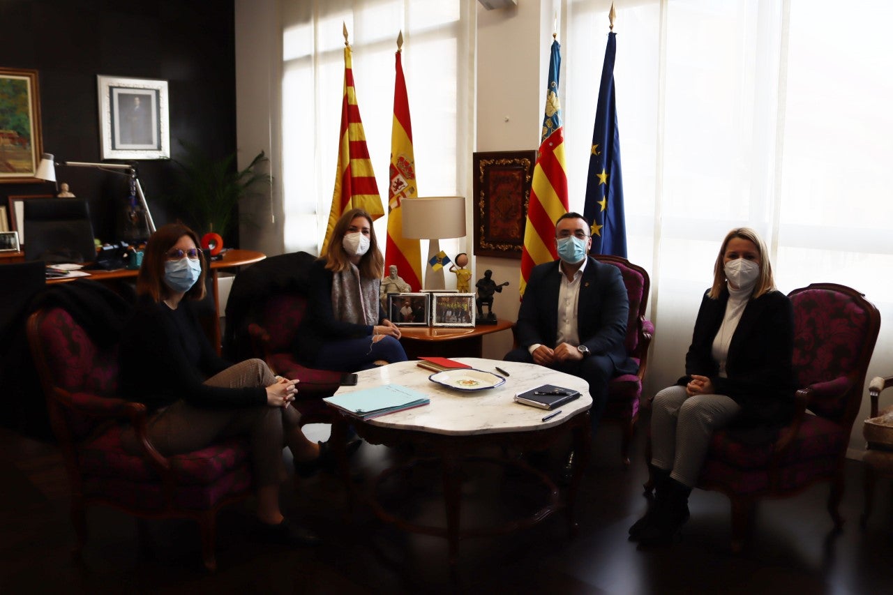 Vila-real impulsará un estudio para conocer la realidad de la conciliación familiar y laboral en la ciudad Vila-real impulsará un estudio para conocer la realidad de la conciliación familiar y laboral en la ciudad