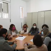 Instantes de la reunión con la comunidad educativa del centroq Instantes de la reunión con la comunidad educativa del centroq