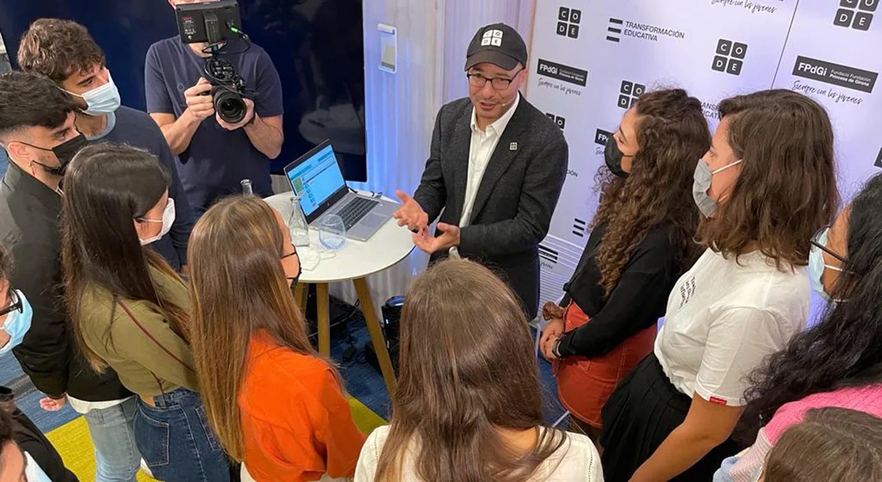 Fundación Princesa de Girona y Aulaplaneta se unen a Code.org para capacitar a los docentes en llevar la programación al aula Fundación Princesa de Girona y Aulaplaneta se unen a Code.org para capacitar a los docentes en llevar la programación al aula