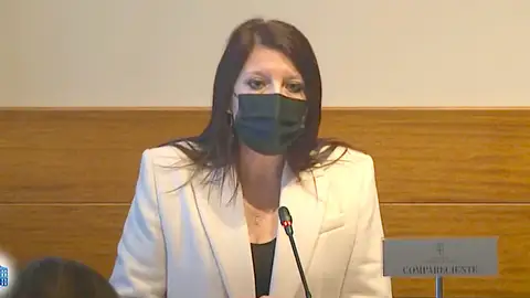 Carmen Sánchez durante la comparecencia Carmen Sánchez durante la comparecencia