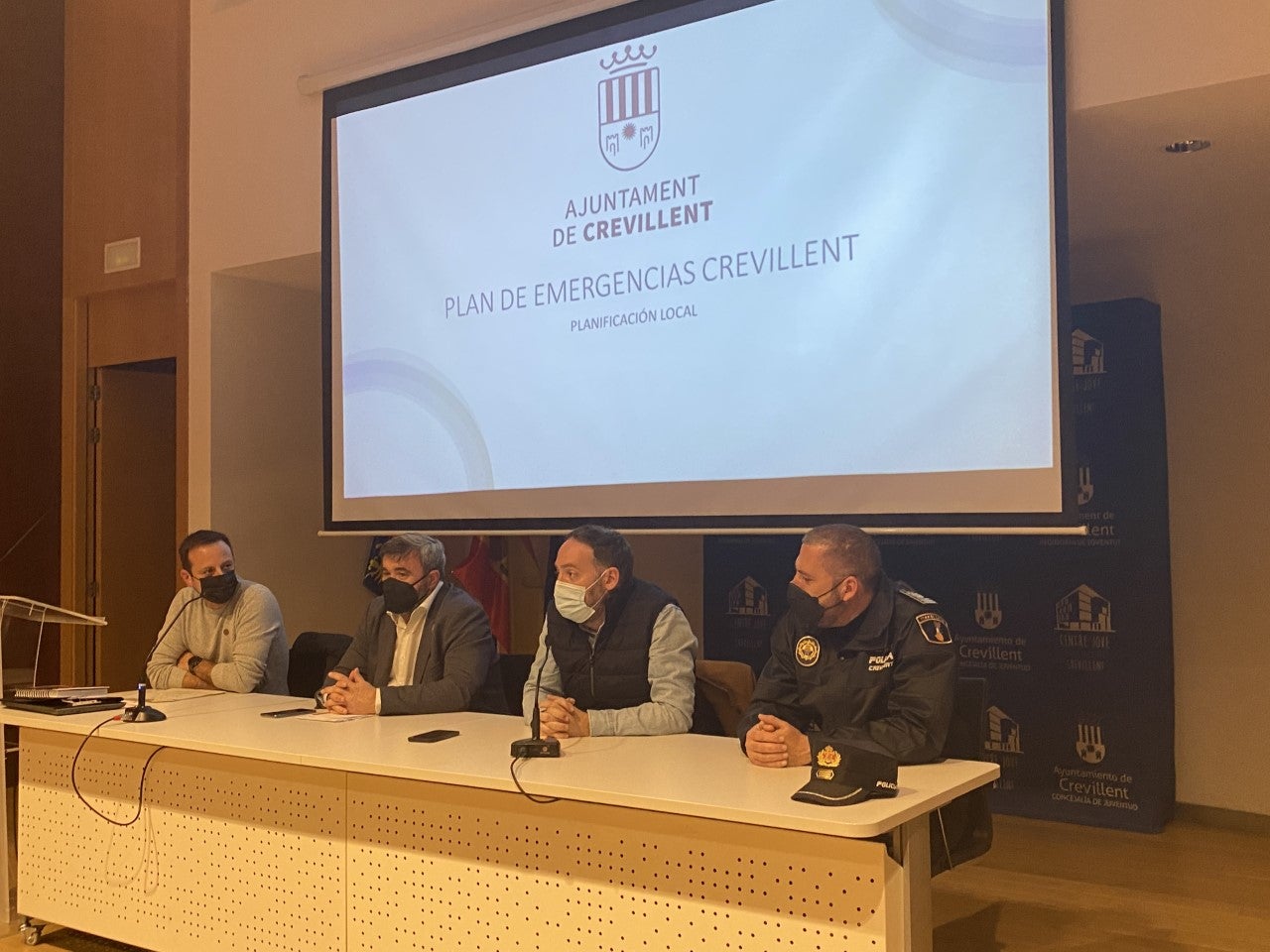 La implementación de los nuevos planes de emergencias de Crevillent comenzará por los centros escolares La implementación de los nuevos planes de emergencias de Crevillent comenzará por los centros escolares