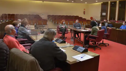 Formación digital en servicios bancarios a las personas mayores desde el Ayuntamiento de Albacete Formación digital en servicios bancarios a las personas mayores desde el Ayuntamiento de Albacete