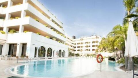 HOTEL GUADALP&Iacute;N