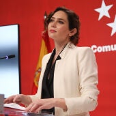 La presidenta de la Comunidad de Madrid, Isabel Díaz Ayuso, en una rueda de prensa en la Real Casa de Correos, a 17 de febrero de 2022