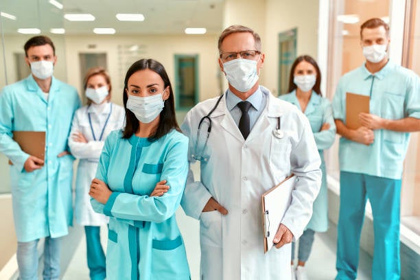 Sanidad sacará cerca de 20.000 plazas pendientes de las OPE en la Comunidad Valenciana Sanidad sacará cerca de 20.000 plazas pendientes de las OPE en la Comunidad Valenciana