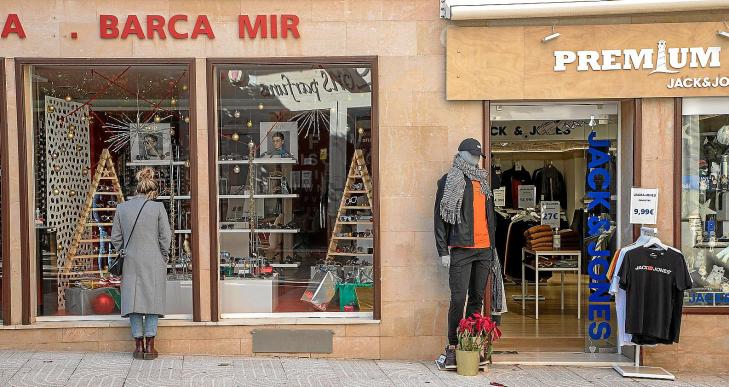 Menorca pone a disposición de los ciudadanos 300.000 euros en vales de compra Menorca pone a disposición de los ciudadanos 300.000 euros en vales de compra