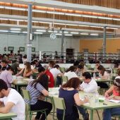 La Junta convoca 500 plazas docentes que se concentran en Infantil y Primaria