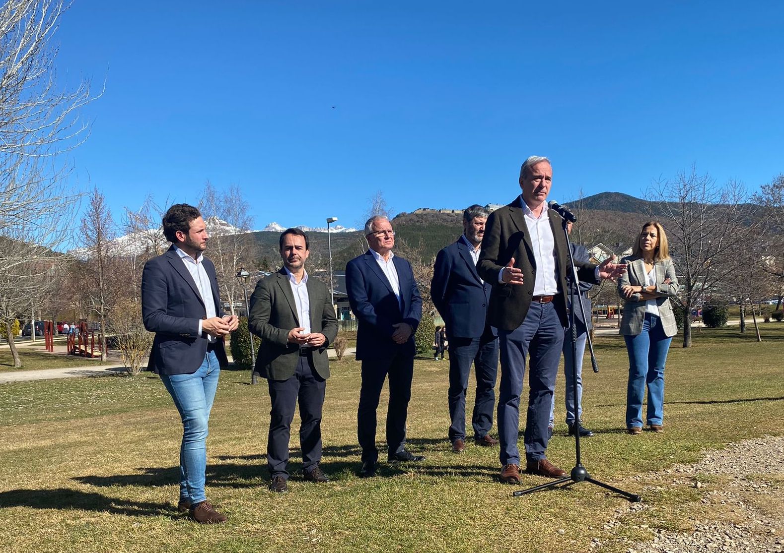 Azcón: "Descabezando el partido no resolveremos los problemas" Azcón: "Descabezando el partido no resolveremos los problemas"