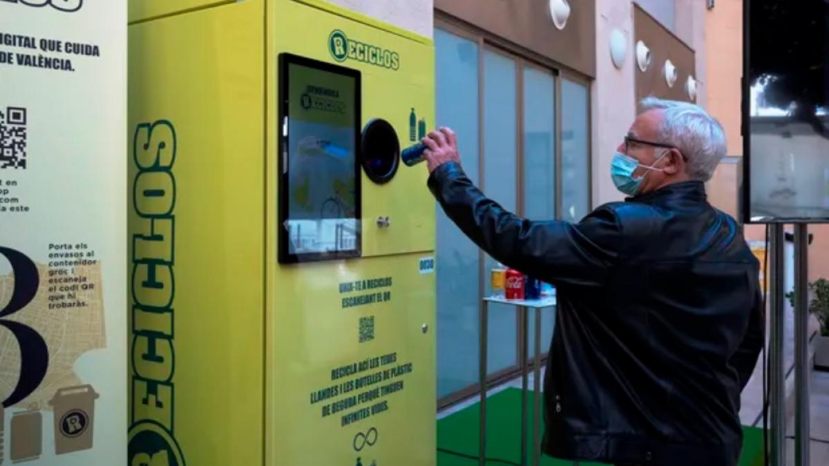 Zaragoza bonificará el reciclaje de plásticos Zaragoza bonificará el reciclaje de plásticos