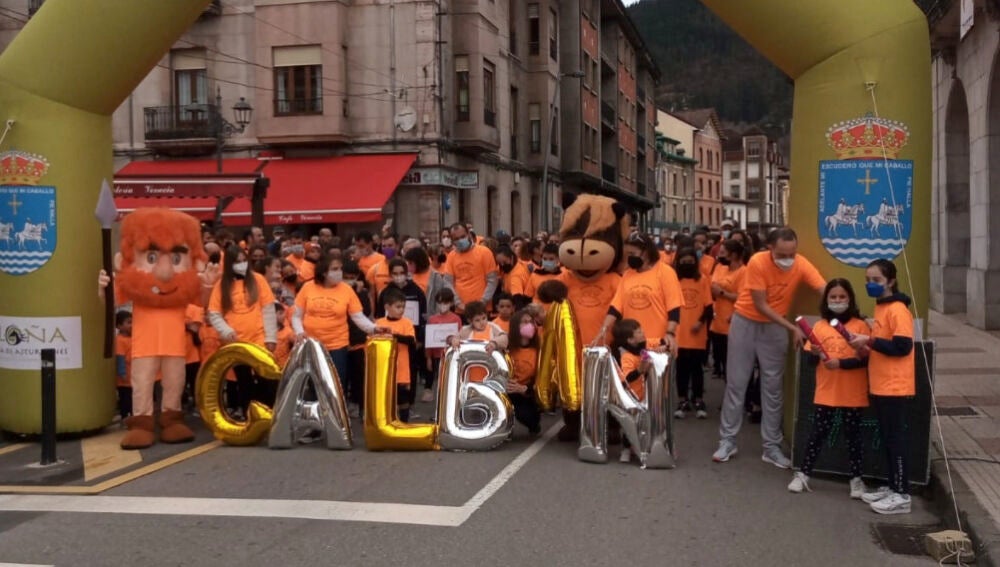 Salida frente al Ayuntamiento en Infiesto