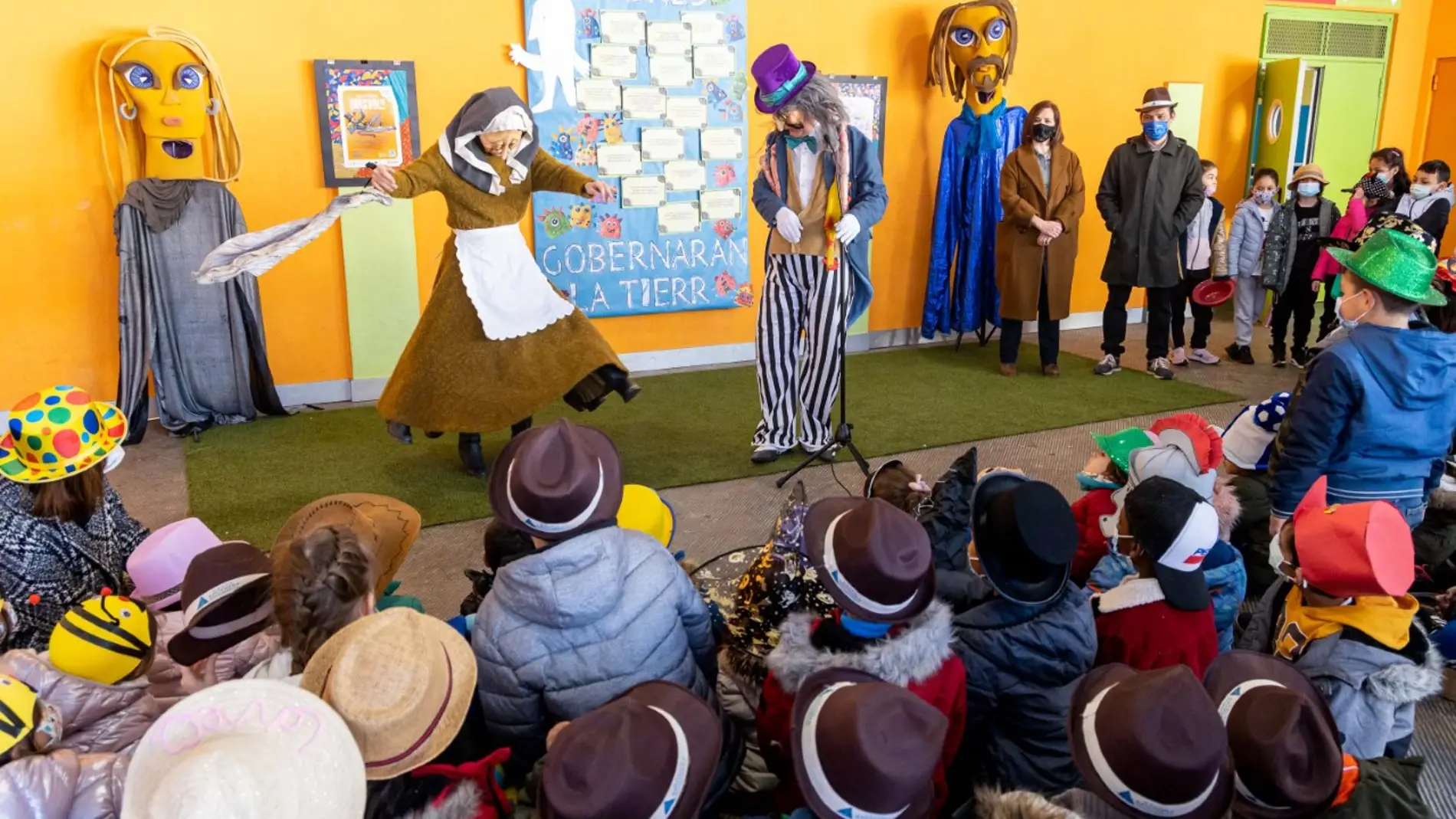 Presentación del Carnaval infantil en el CEIP Cándido Domingo