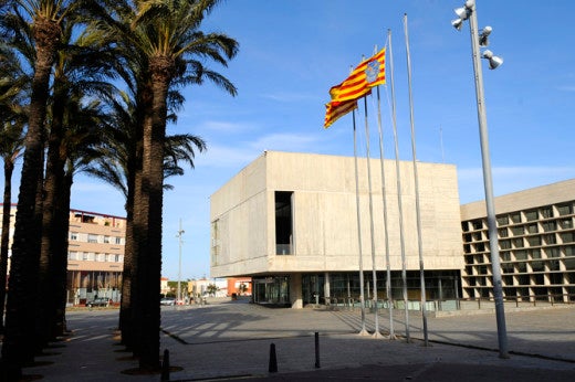 Menorca pide al Gobierno la inclusión del catalán en la Plataforma de Contratación Menorca pide al Gobierno la inclusión del catalán en la Plataforma de Contratación