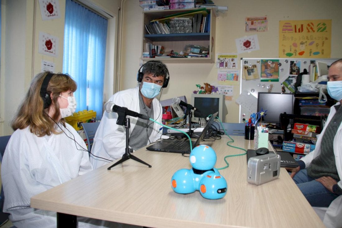 Crean un programa de radio en la unidad de Pediatría del Hospital de Cuenca Crean un programa de radio en la unidad de Pediatría del Hospital de Cuenca