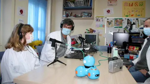 Crean un programa de radio en la unidad de Pediatría del Hospital de Cuenca Crean un programa de radio en la unidad de Pediatría del Hospital de Cuenca