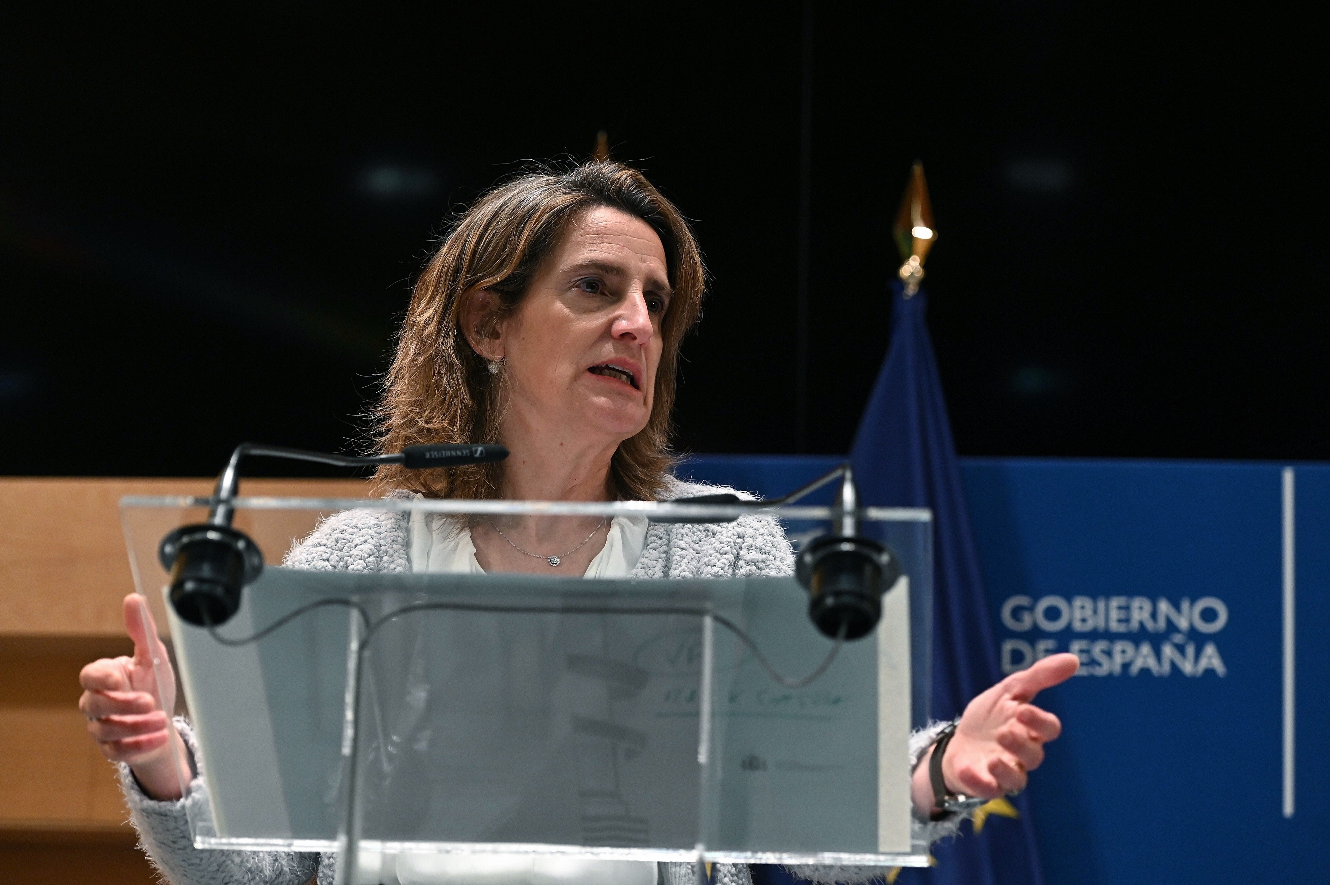 El Gobierno mantendrá los impuestos bajos "excepcionales" a la luz mientras los precios sigan tan elevados El Gobierno mantendrá los impuestos bajos "excepcionales" a la luz mientras los precios sigan tan elevados