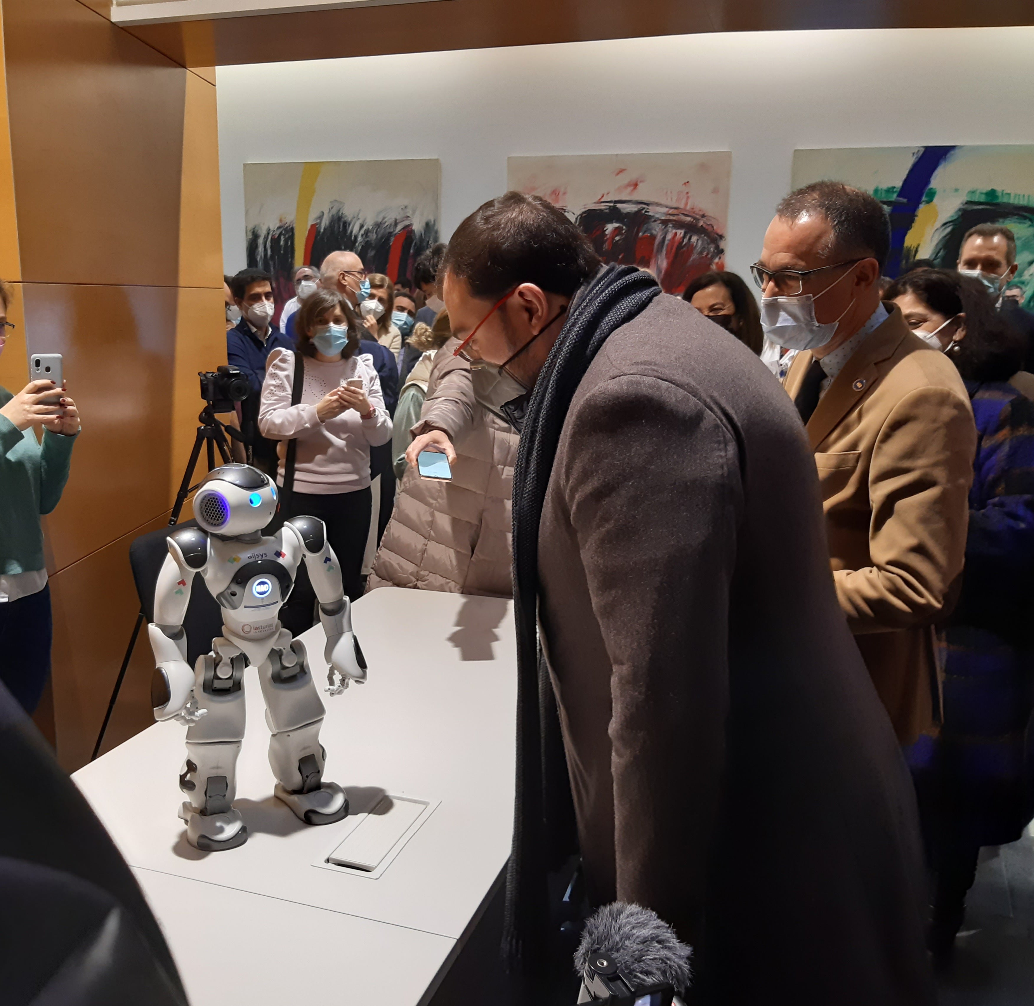 Una docena de jóvenes con escoliosis utilizan corsés 3D desarrollados en Asturias Una docena de jóvenes con escoliosis utilizan corsés 3D desarrollados en Asturias