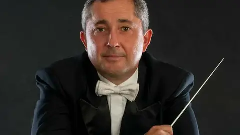 Jose F. Sánchez, director de la Orquesta, "este Sábado hacemos un viaje en busca del Romanticismo" orquesta sinfónica torrevieja