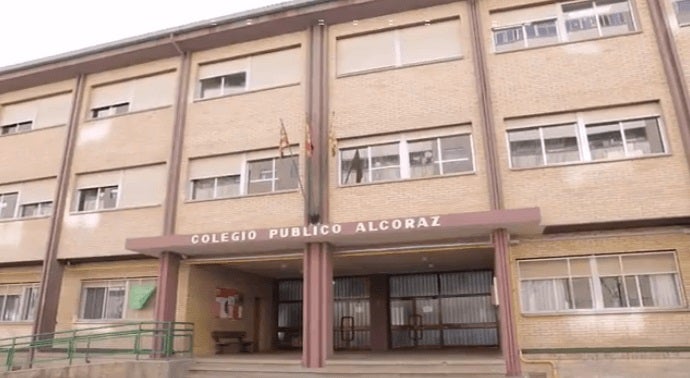 El Colegio Alcoraz se suma al proyecto “Patios x el clima” El Colegio Alcoraz se suma al proyecto “Patios x el clima”