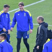 Los jugadores de la Juve en el entrenamiento previo al duelo de Champions ante el Villarreal.
