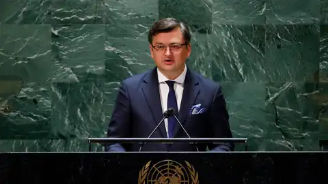 El ministro ucraniano de Exteriores, Dmitro Kuleba mientras interviene en una sesión de la Asamblea General de la ONU. El ministro ucraniano de Exteriores, Dmitro Kuleba mientras interviene en una sesión de la Asamblea General de la ONU.