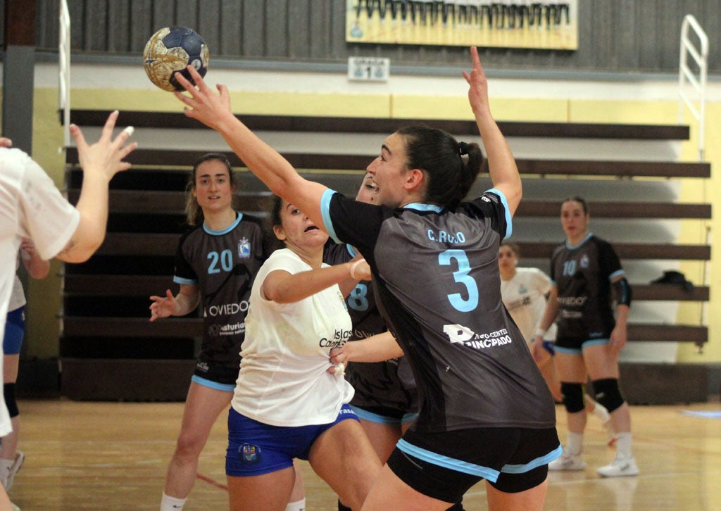 El Lobas Global Oviedo acaricia la lucha por el ascenso El Lobas Global Oviedo acaricia la lucha por el ascenso