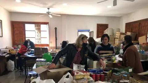 Voluntarios colaboran desde Granada con Ucrania Voluntarios colaboran desde Granada con Ucrania