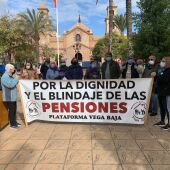 Los Verdes de Torrevieja plantean la mejora de la atención bancaria a los mayores 