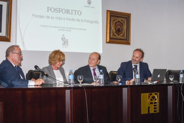 La Universidad de Córdoba concede a Fosforito el I Premio de la Cátedra de Flamencología La Universidad de Córdoba concede a Fosforito el I Premio de la Cátedra de Flamencología