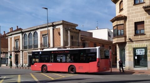 Los trabajadores de Alcalab&uacute;s plantean paros de 24 horas a partir del 7 de marzo