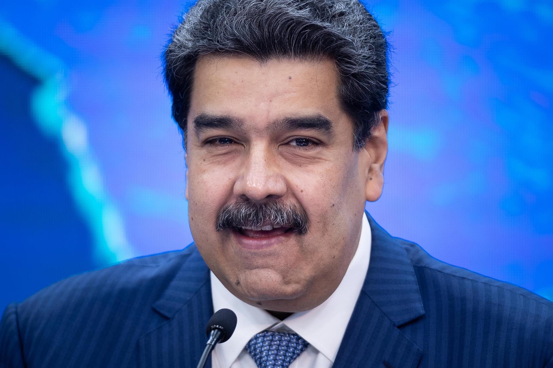 Nicolás Maduro traslada su apoyo a Putin y critica las "acciones desestabilizadoras" de EEUU y la OTAN Nicolás Maduro traslada su apoyo a Putin y critica las "acciones desestabilizadoras" de EEUU y la OTAN