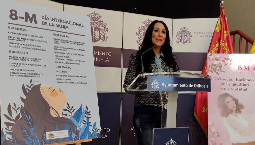 Almudena Baldó, edil de Igualdad, presenta los actos del 8-M en orihuela Almudena Baldó, edil de Igualdad, presenta los actos del 8-M en orihuela