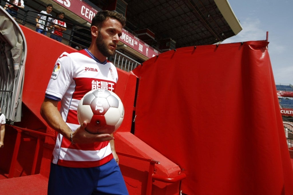 Quini apela a la unión del vestuario para superar la crisis de resultados Quini apela a la unión del vestuario para superar la crisis de resultados