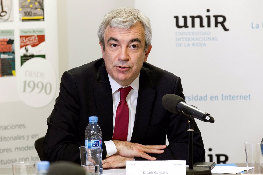 Luis Garicano advierte: "La lectura clave para España es que pueden volver los hombres de negro" Luis Garicano advierte: "La lectura clave para España es que pueden volver los hombres de negro"