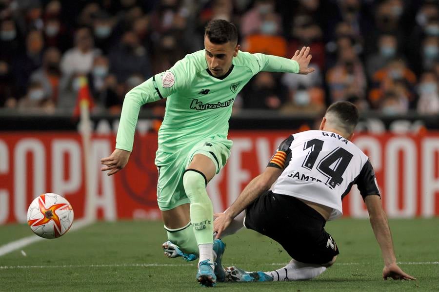 Gayá: "Toda mi vida voy a ser del Valencia" Gayá: "Toda mi vida voy a ser del Valencia"