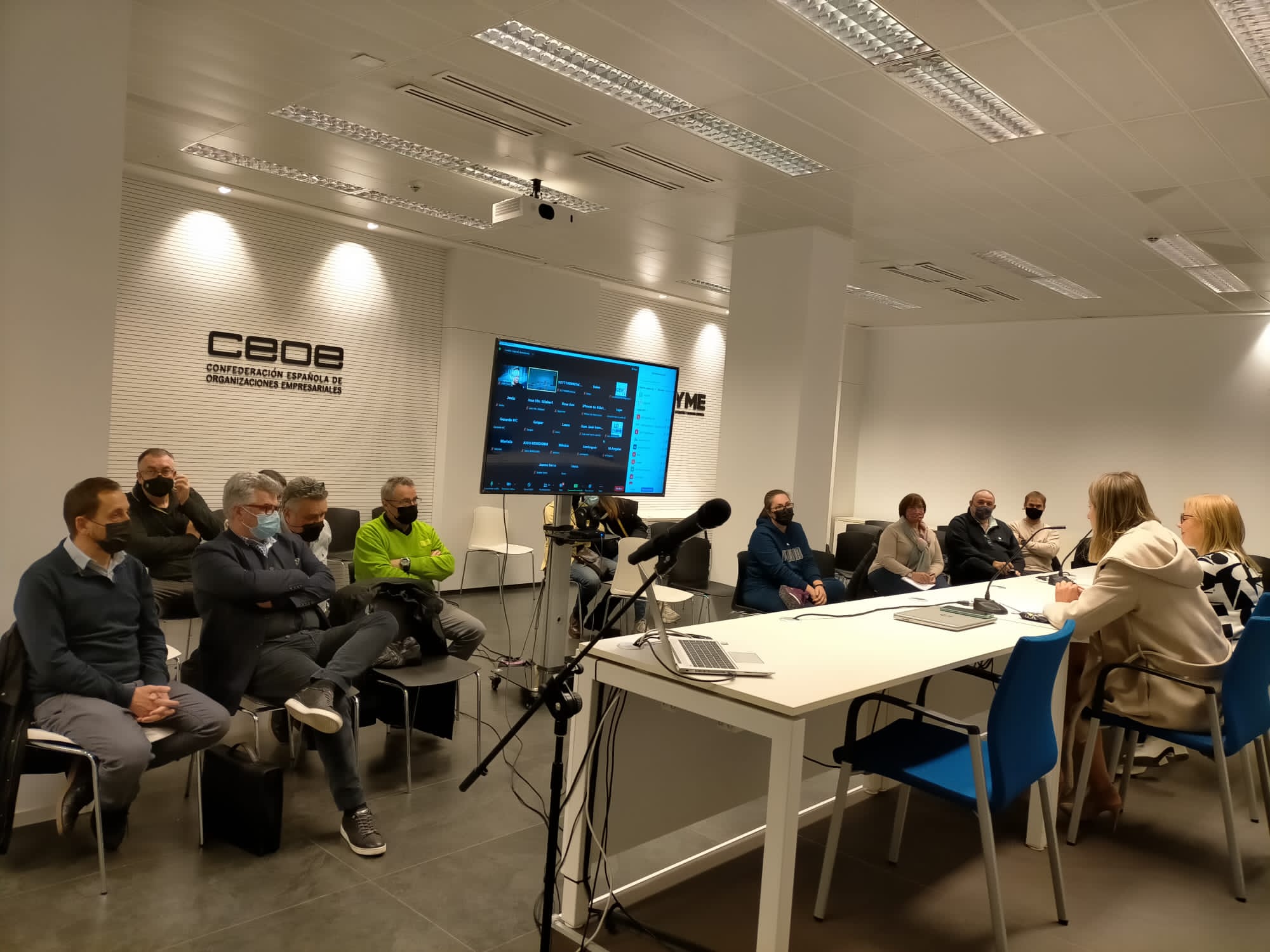 La Federación Alicantina de Comercio forma a sus asociados sobre las ayudas Avalen Comerç La Federación Alicantina de Comercio forma a sus asociados sobre las ayudas Avalen Comerç