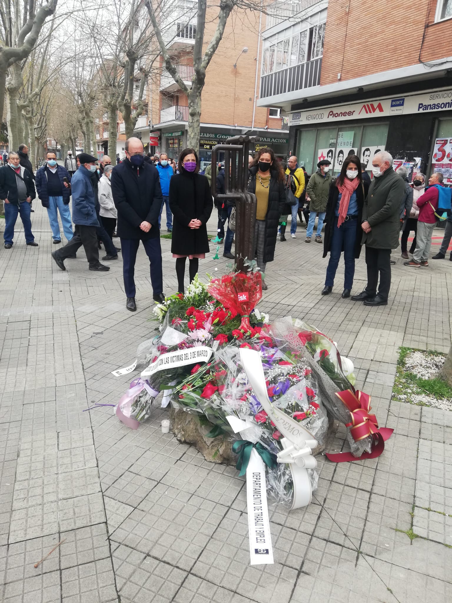 Más de Uno Álava 03/03/2022 Más de Uno Álava 03/03/2022