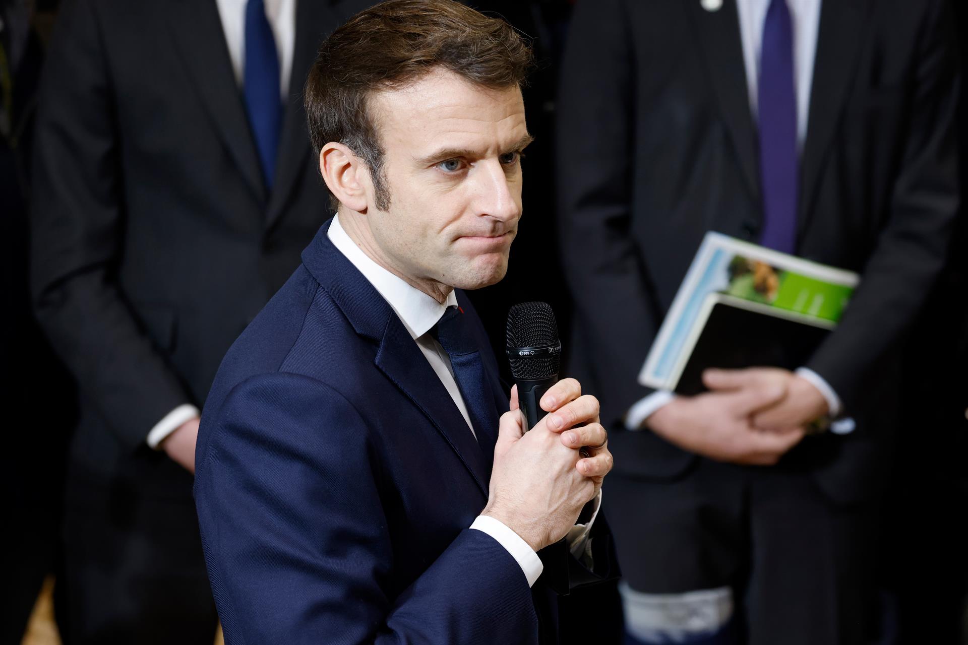 Macron afirma que "lo peor está por llegar" en Ucrania tras hablar por teléfono con Putin Macron afirma que "lo peor está por llegar" en Ucrania tras hablar por teléfono con Putin