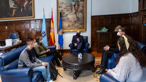 Manuel Baltar avanza o apoio da Deputación ao futuro de Queixumes dos Pinos Manuel Baltar avanza o apoio da Deputación ao futuro de Queixumes dos Pinos